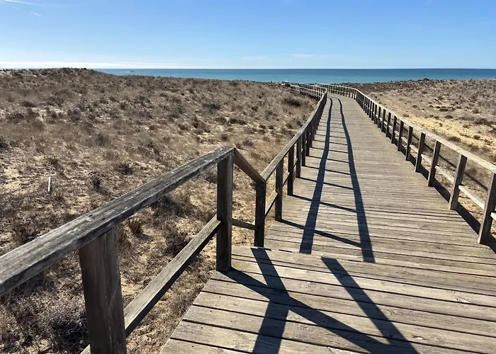 Casa de Férias Casa Sauchi Mit Gemeinschaftspool - Neu Renoviert Albufeira