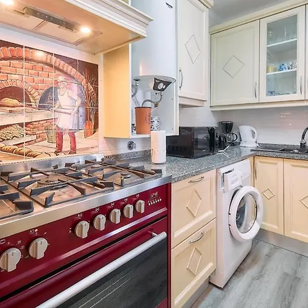 Casa Sauchi Mit Gemeinschaftspool - Neu Renoviert *