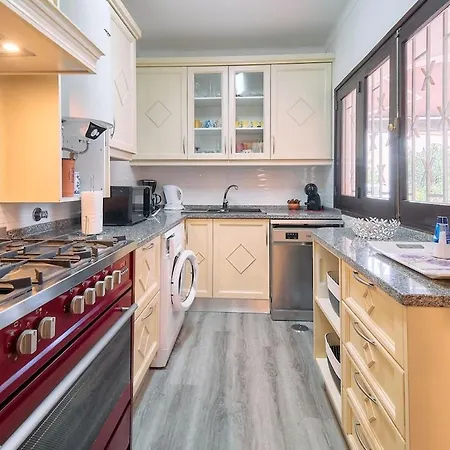 Casa de Férias Casa Sauchi Mit Gemeinschaftspool - Neu Renoviert