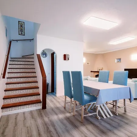 Casa Sauchi Mit Gemeinschaftspool - Neu Renoviert 펜션 알부페이라